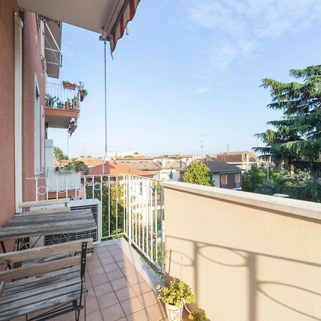 Апартаменты Precotto Comfortable Flat With Balcony Милан Экстерьер фото